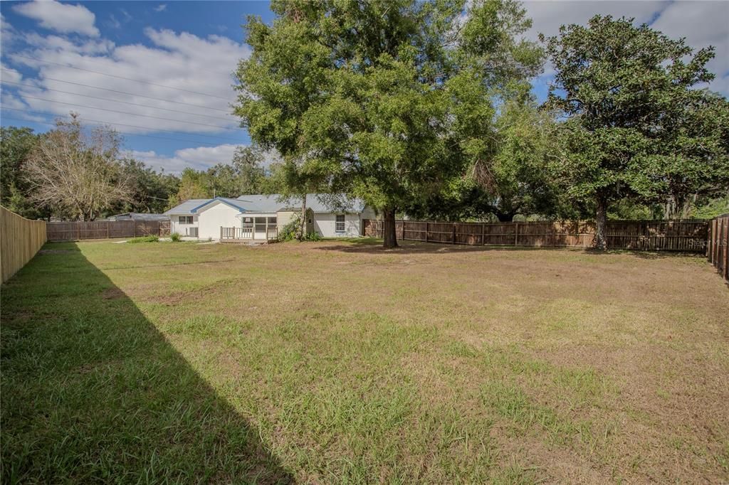 For Sale: $309,000 (3 beds, 2 baths, 1496 Square Feet)