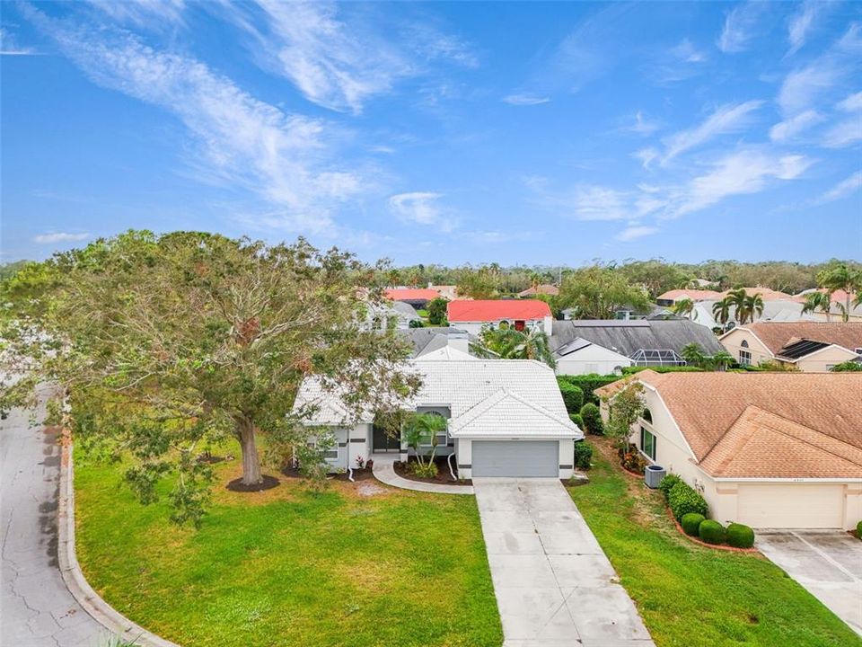 For Sale: $475,000 (3 beds, 2 baths, 1696 Square Feet)