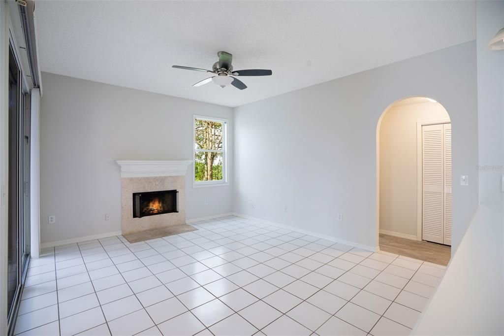 For Sale: $475,000 (3 beds, 2 baths, 1696 Square Feet)