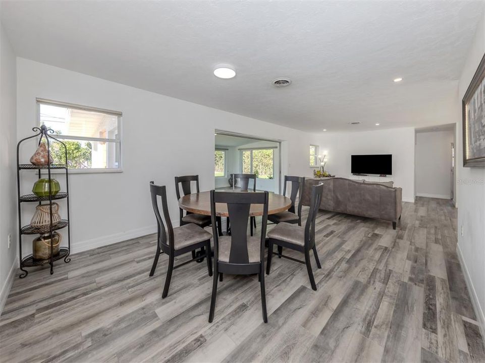 Another angle of the dining area to the living and Florida rooms.