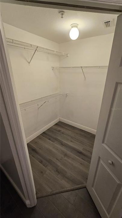 For Rent: $1,800 (2 beds, 2 baths, 1107 Square Feet)