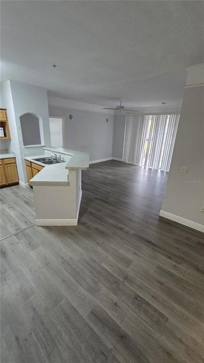 For Rent: $1,800 (2 beds, 2 baths, 1107 Square Feet)