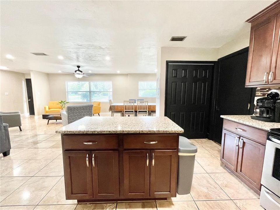 For Sale: $375,000 (4 beds, 2 baths, 1508 Square Feet)