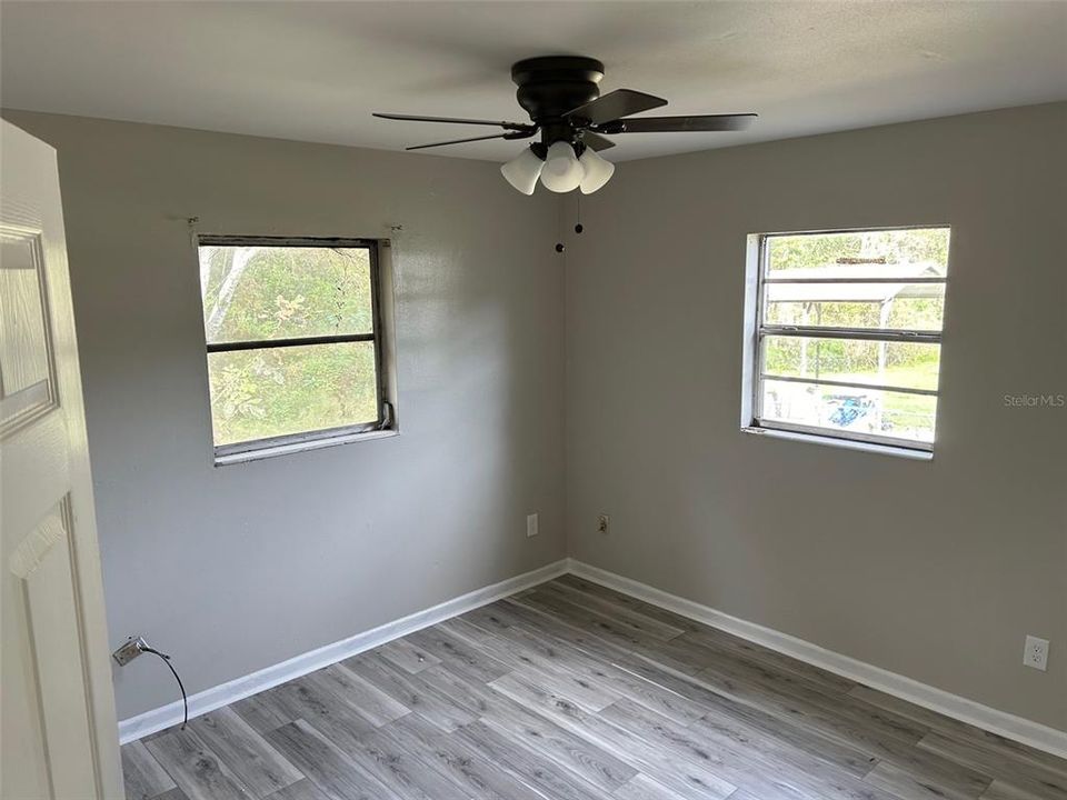 For Rent: $1,300 (3 beds, 1 baths, 1126 Square Feet)