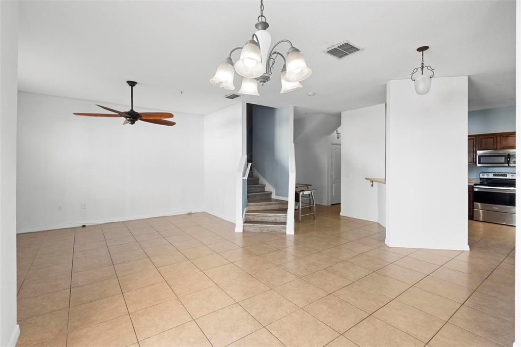 For Sale: $315,000 (3 beds, 2 baths, 1544 Square Feet)