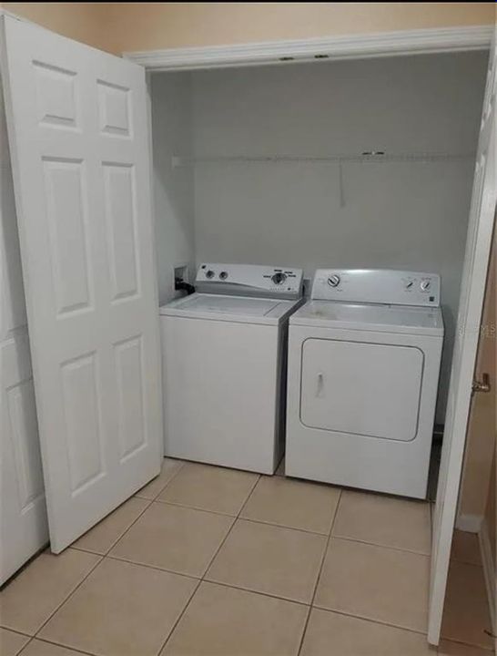 For Rent: $1,900 (2 beds, 2 baths, 1112 Square Feet)