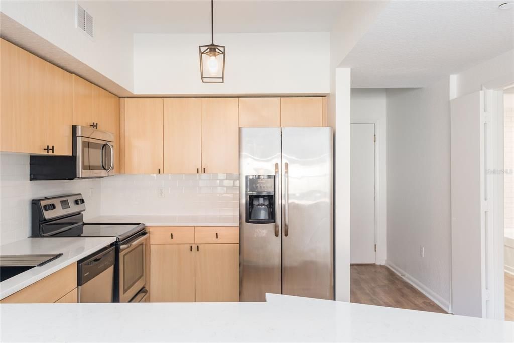 For Rent: $1,850 (1 beds, 1 baths, 789 Square Feet)