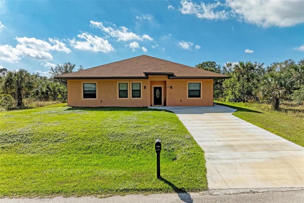 For Sale: $399,900 (3 beds, 2 baths, 2000 Square Feet)