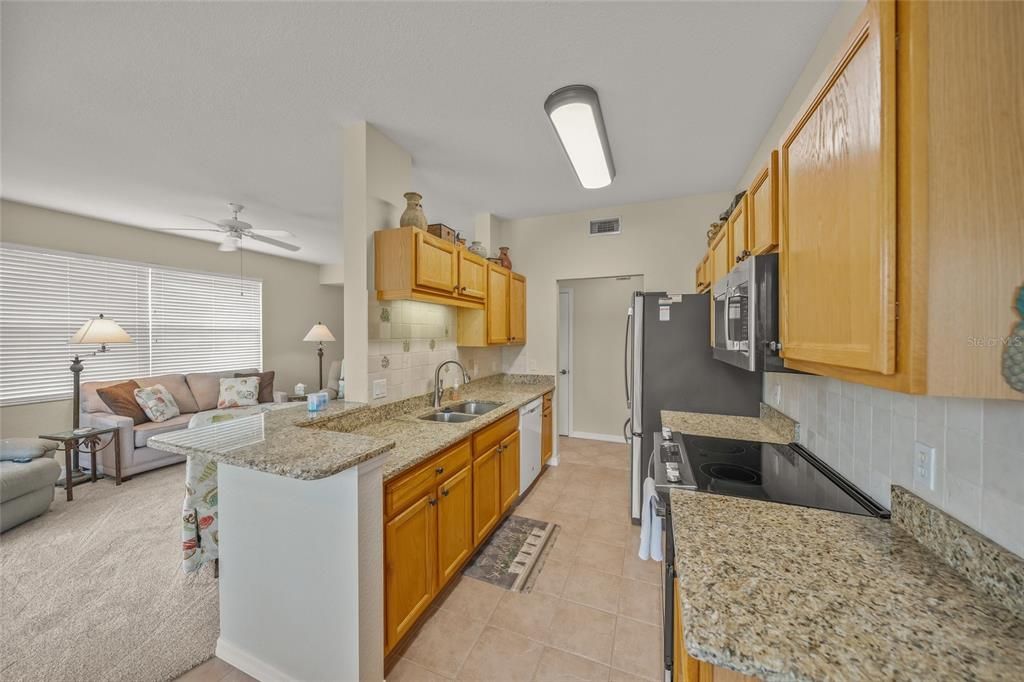 For Sale: $309,900 (2 beds, 2 baths, 1383 Square Feet)