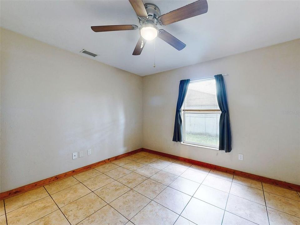 For Sale: $152,000 (2 beds, 1 baths, 1020 Square Feet)