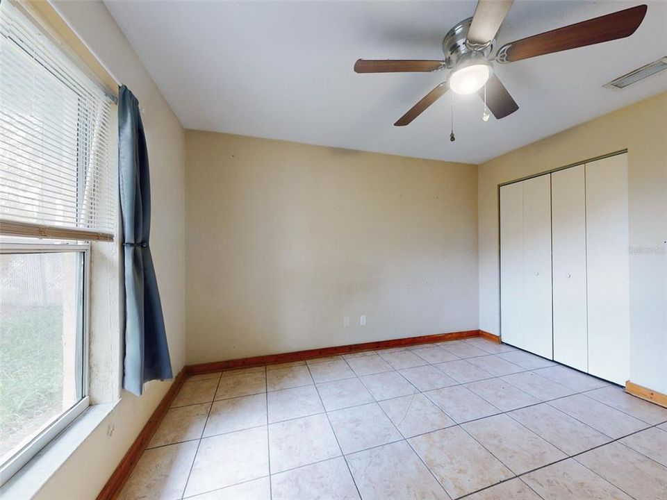 For Sale: $152,000 (2 beds, 1 baths, 1020 Square Feet)