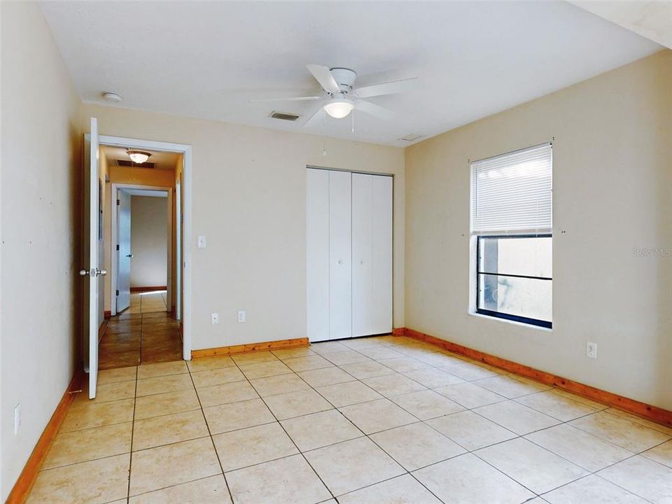 For Sale: $152,000 (2 beds, 1 baths, 1020 Square Feet)