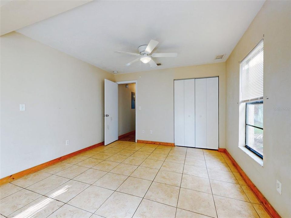 For Sale: $152,000 (2 beds, 1 baths, 1020 Square Feet)