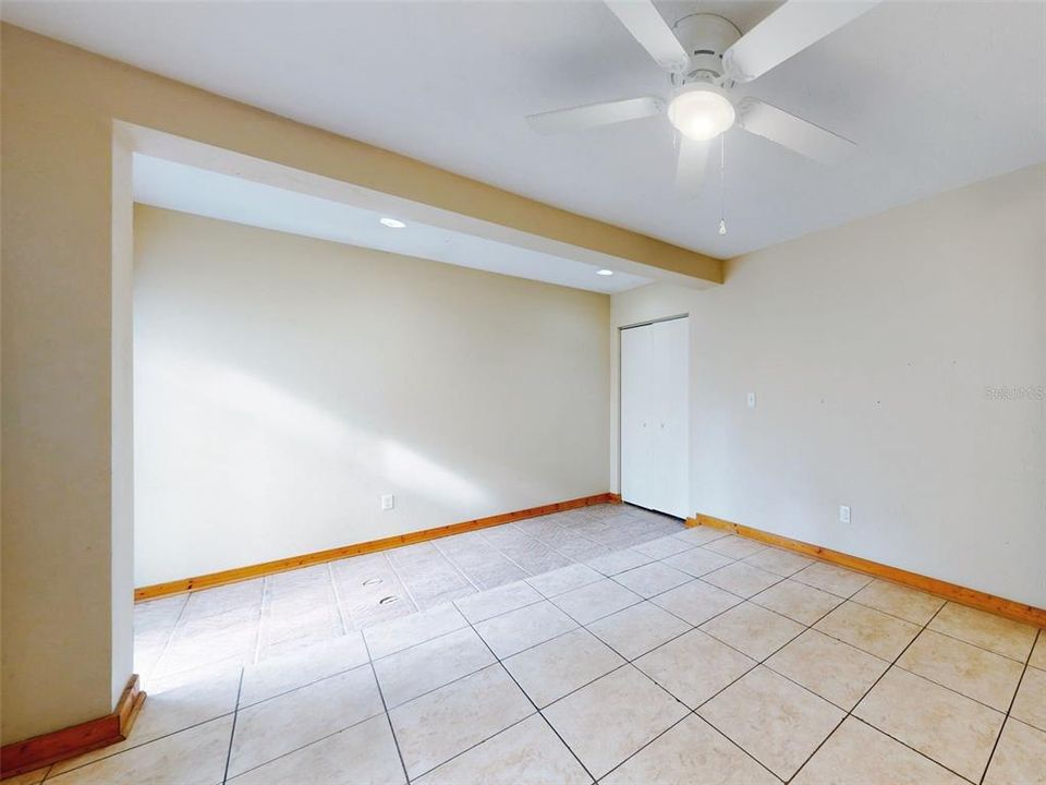 For Sale: $152,000 (2 beds, 1 baths, 1020 Square Feet)