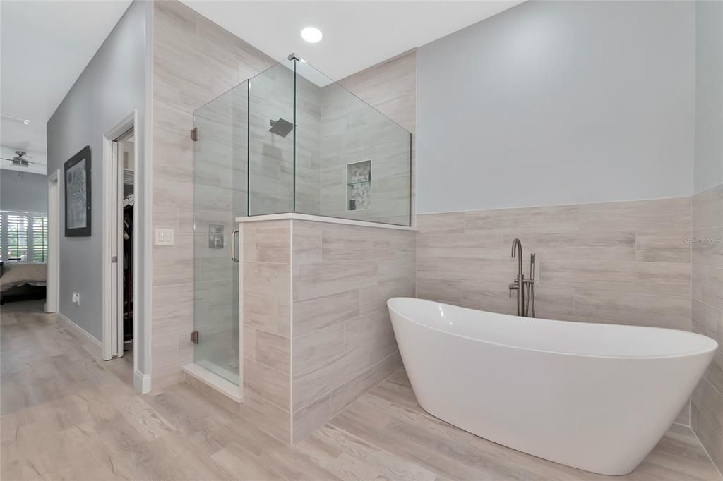 Maybe you would rather soak in the master bath tub