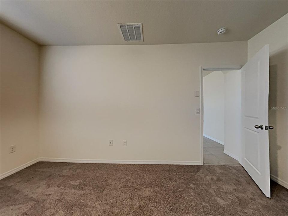 For Rent: $2,499 (4 beds, 2 baths, 1800 Square Feet)