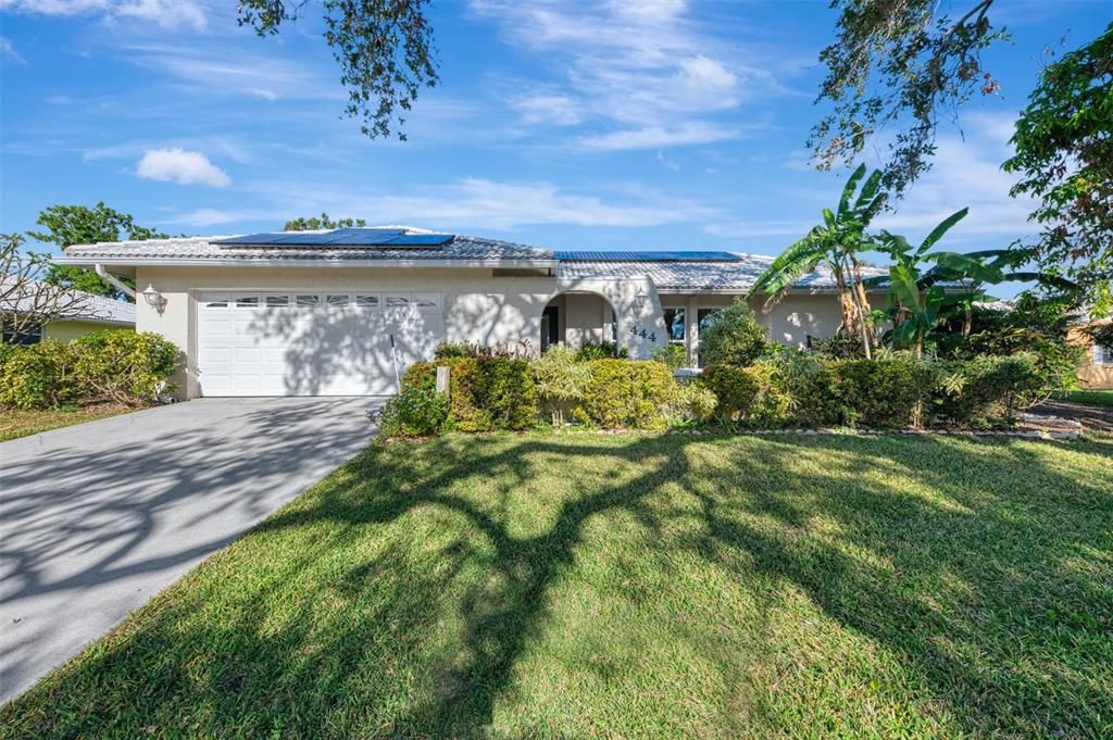 For Sale: $995,000 (2 beds, 2 baths, 1554 Square Feet)