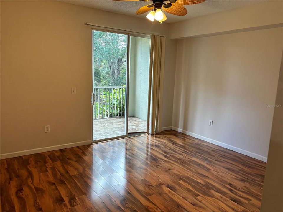 For Rent: $2,995 (3 beds, 3 baths, 1559 Square Feet)