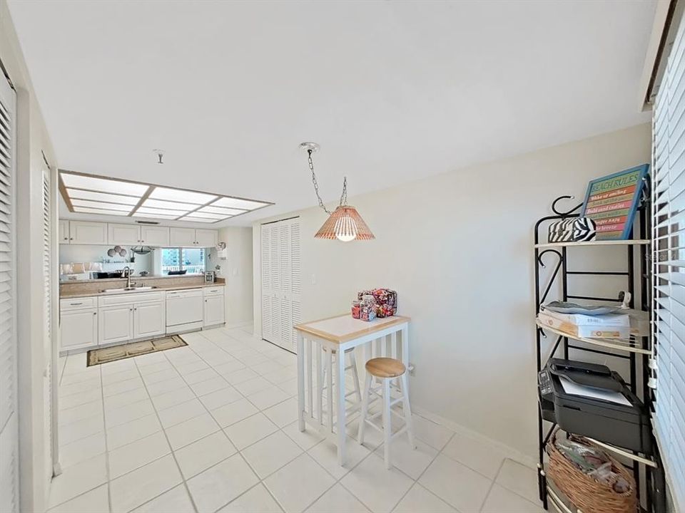 For Sale: $849,900 (2 beds, 2 baths, 1400 Square Feet)