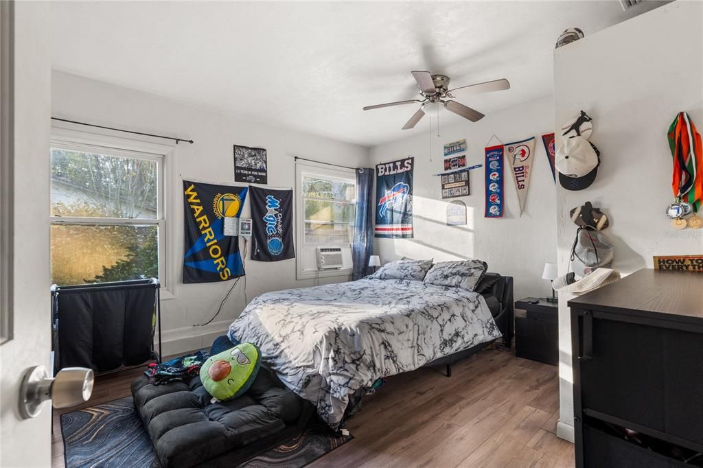 For Sale: $365,000 (3 beds, 2 baths, 1756 Square Feet)