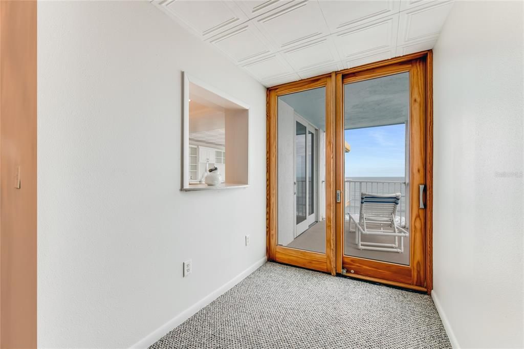 Office/reading nook off bedroom