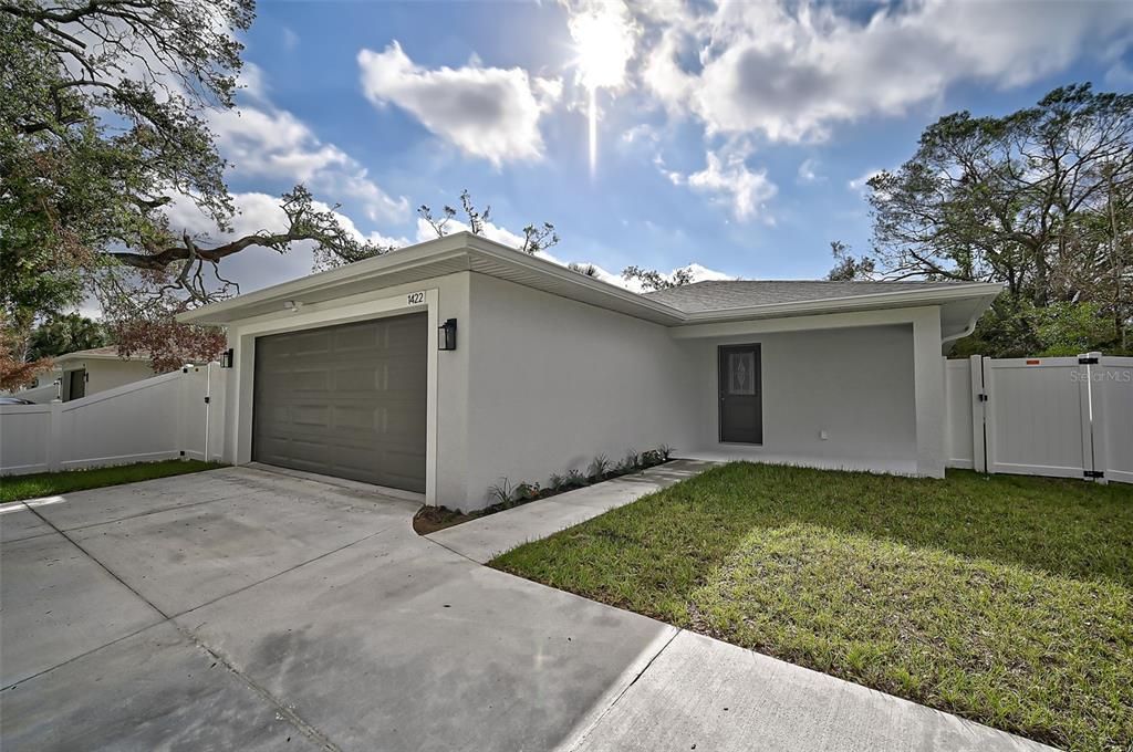 For Sale: $495,000 (3 beds, 2 baths, 1380 Square Feet)