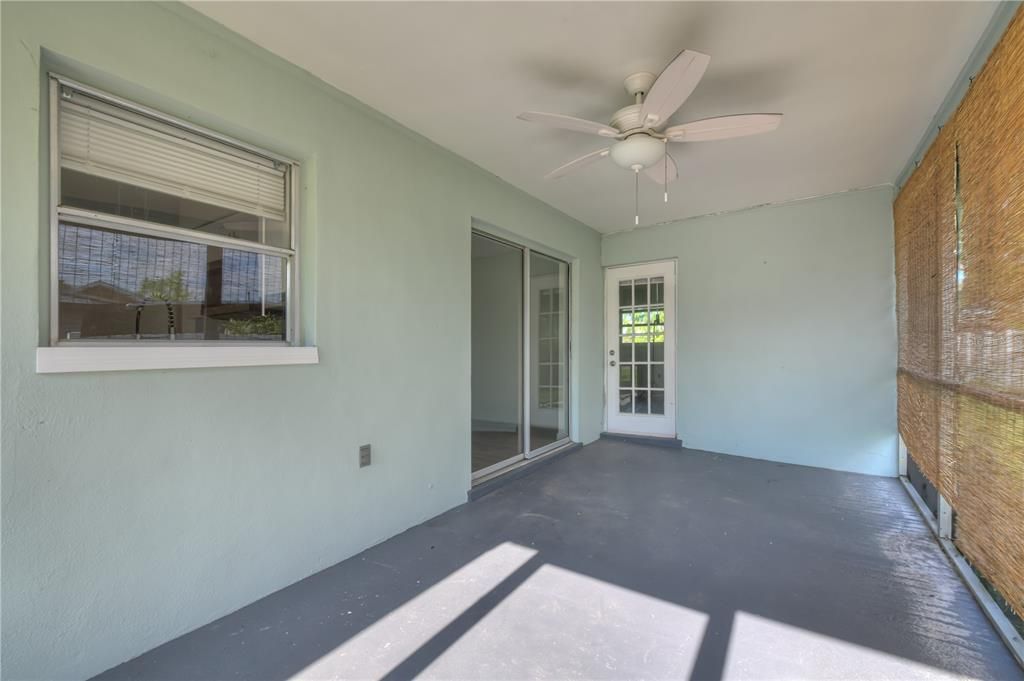 For Sale: $249,500 (2 beds, 2 baths, 1101 Square Feet)