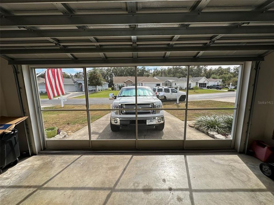 Garage/Man Cave with Screen Door