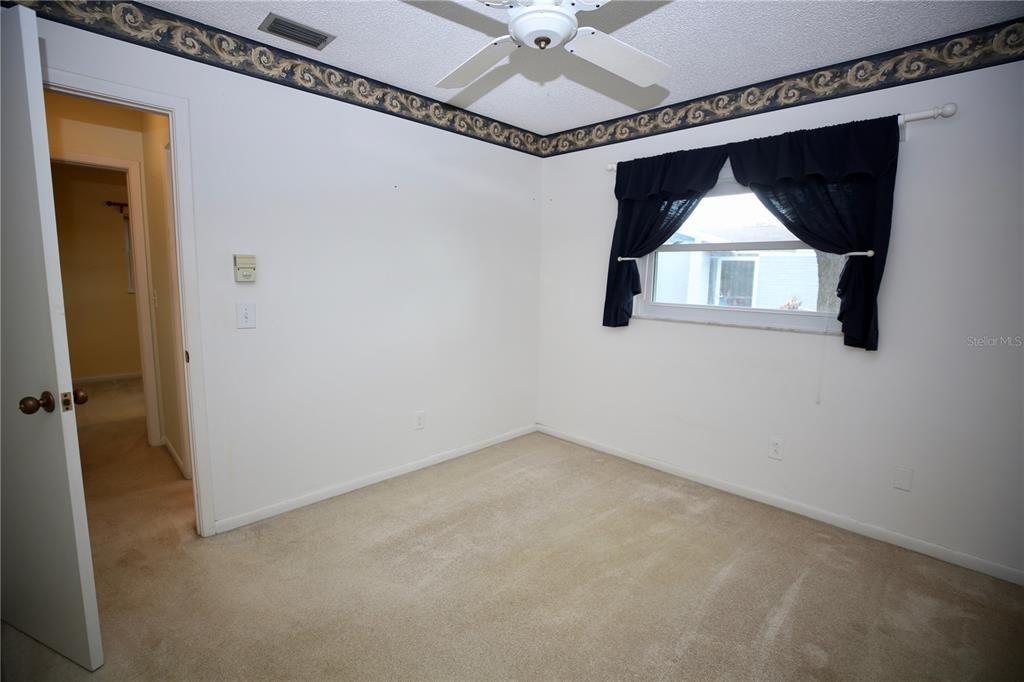 2nd bedroom