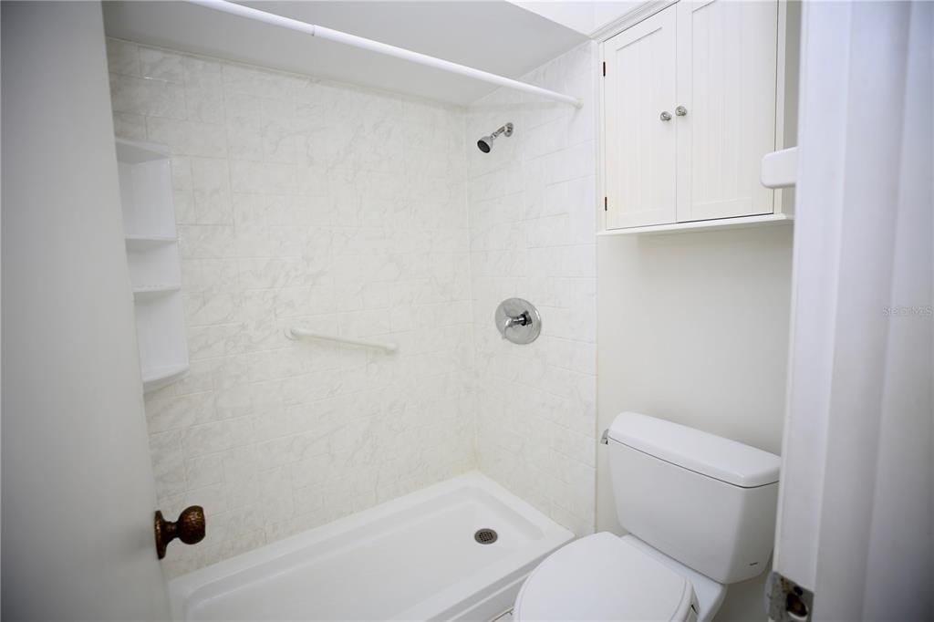 2009 shower liners installed