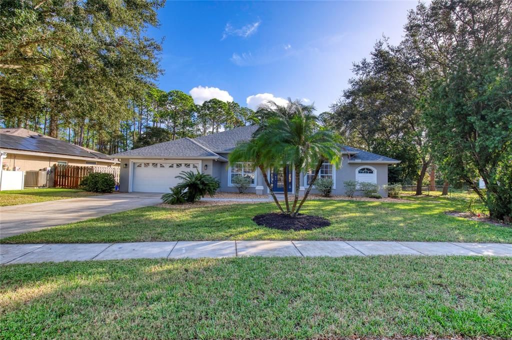 For Sale: $459,000 (3 beds, 2 baths, 2087 Square Feet)