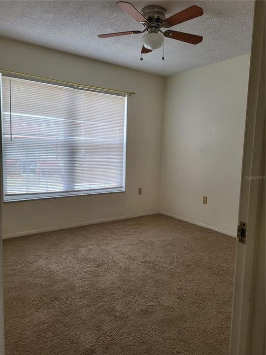 For Rent: $1,600 (2 beds, 1 baths, 820 Square Feet)