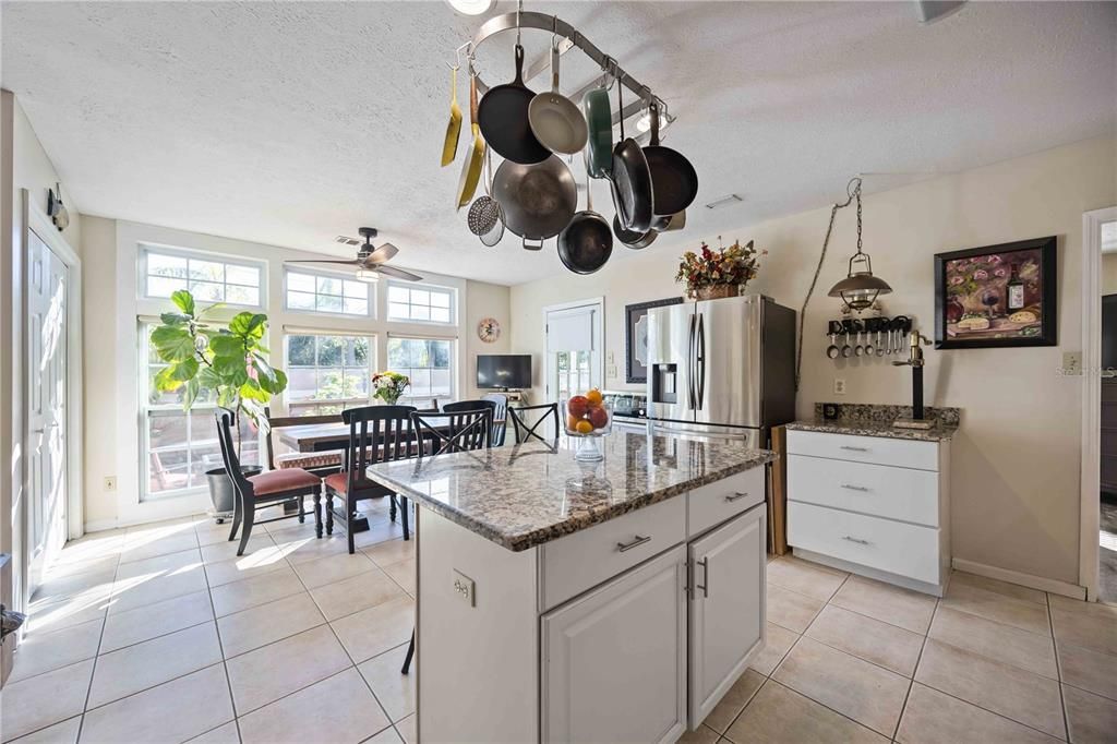 Kitchen and dining room with ample light