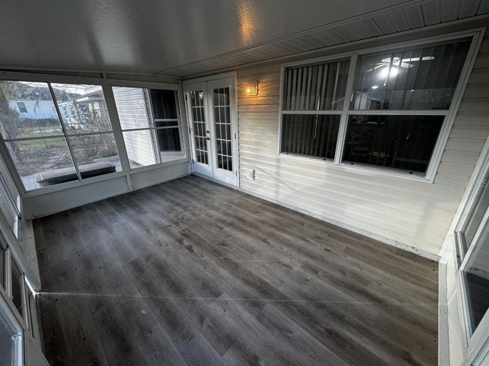 For Sale: $269,900 (3 beds, 2 baths, 1204 Square Feet)