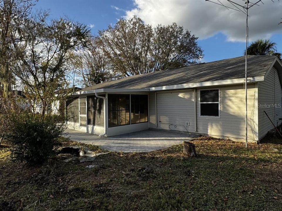 For Sale: $269,900 (3 beds, 2 baths, 1204 Square Feet)