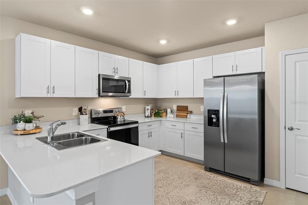 For Sale: $324,500 (2 beds, 2 baths, 1516 Square Feet)