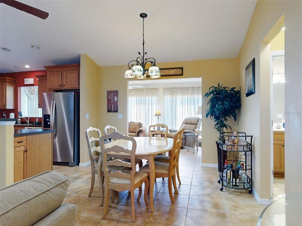 For Sale: $269,900 (2 beds, 2 baths, 1555 Square Feet)