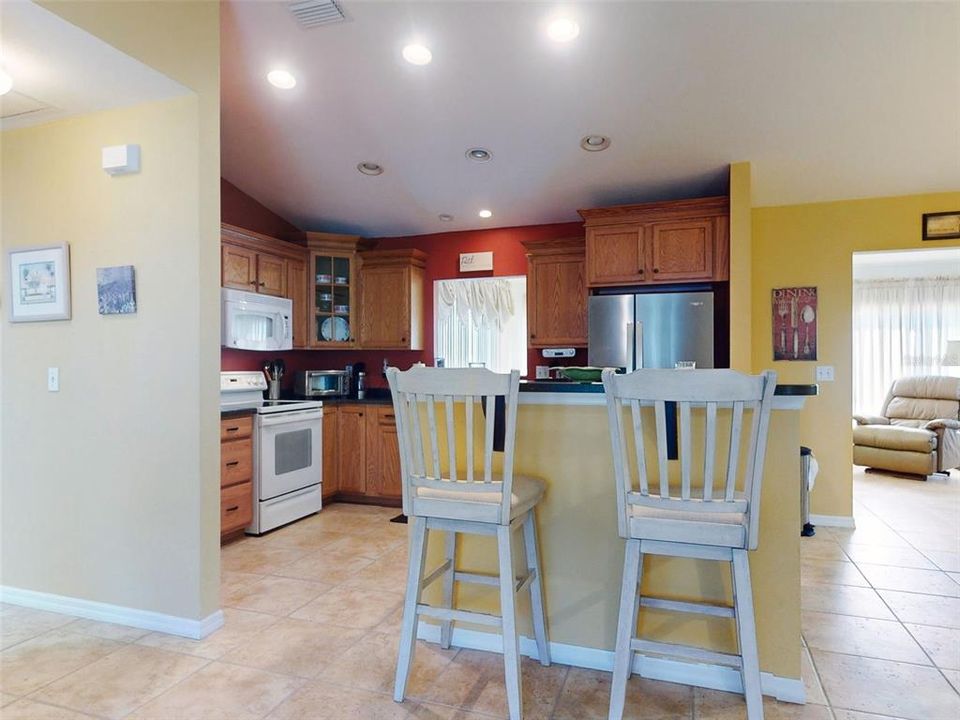 For Sale: $269,900 (2 beds, 2 baths, 1555 Square Feet)