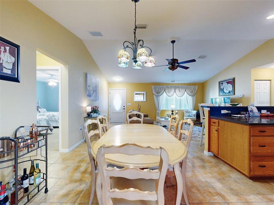 For Sale: $269,900 (2 beds, 2 baths, 1555 Square Feet)