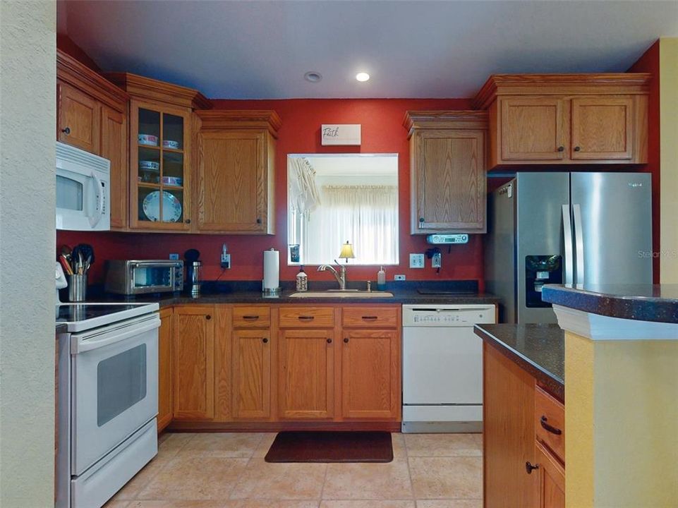 For Sale: $269,900 (2 beds, 2 baths, 1555 Square Feet)