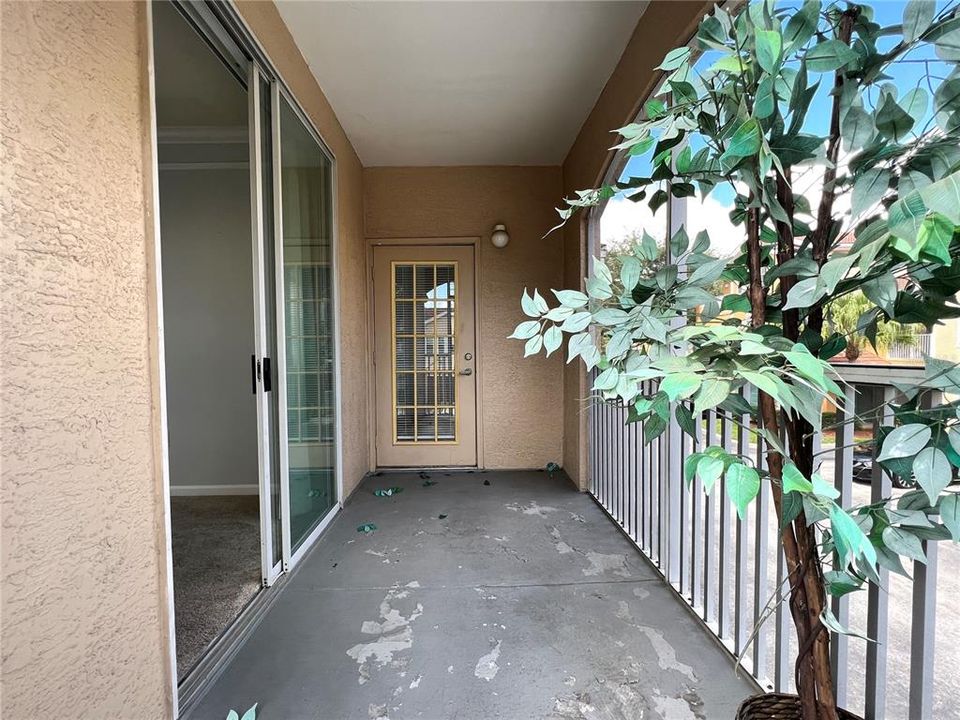 For Rent: $2,250 (2 beds, 2 baths, 1219 Square Feet)