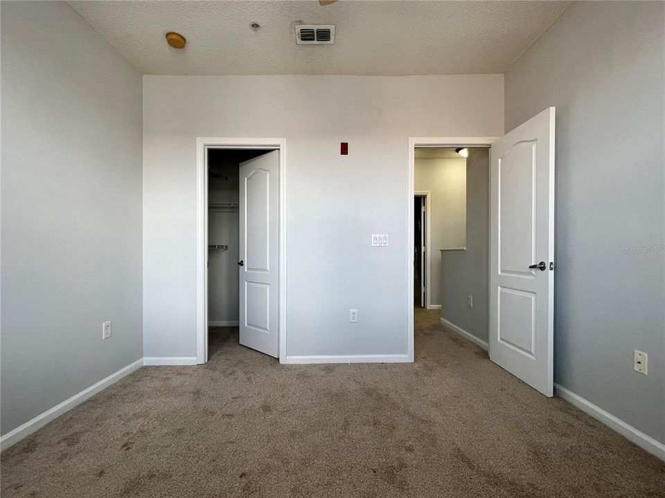 For Rent: $2,250 (2 beds, 2 baths, 1219 Square Feet)