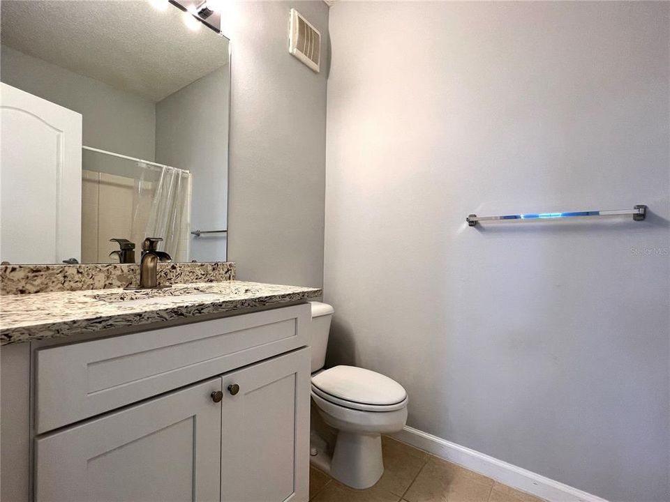 For Rent: $2,250 (2 beds, 2 baths, 1219 Square Feet)