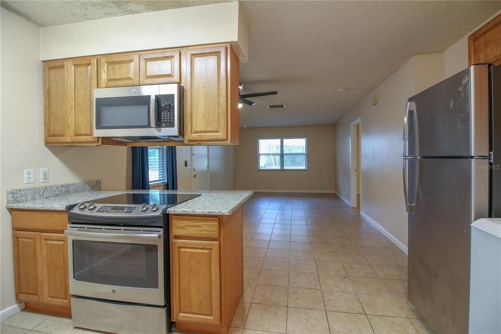 For Rent: $1,450 (2 beds, 1 baths, 1200 Square Feet)