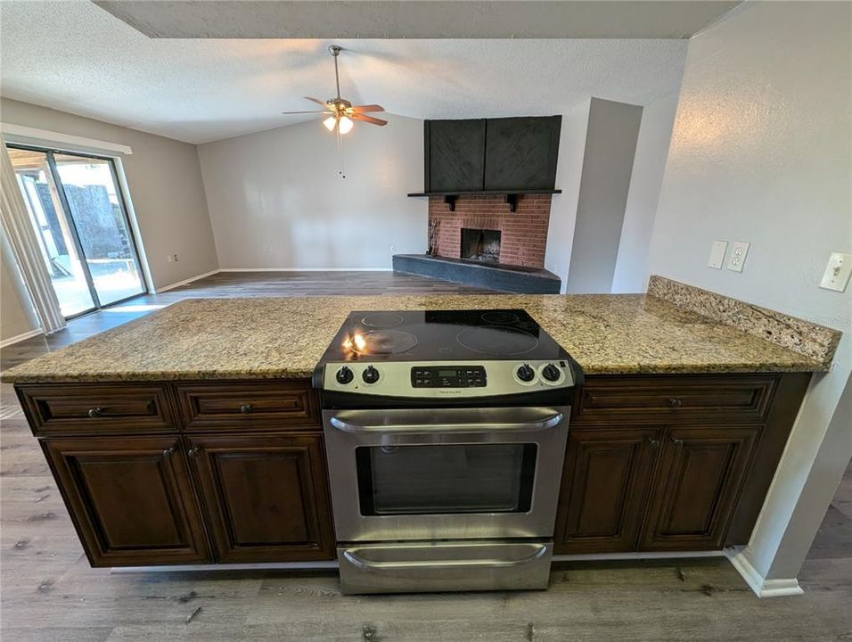 For Sale: $229,500 (3 beds, 2 baths, 1485 Square Feet)