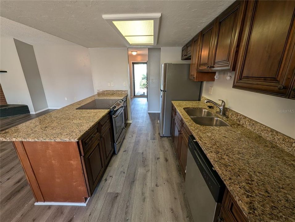 For Sale: $229,500 (3 beds, 2 baths, 1485 Square Feet)