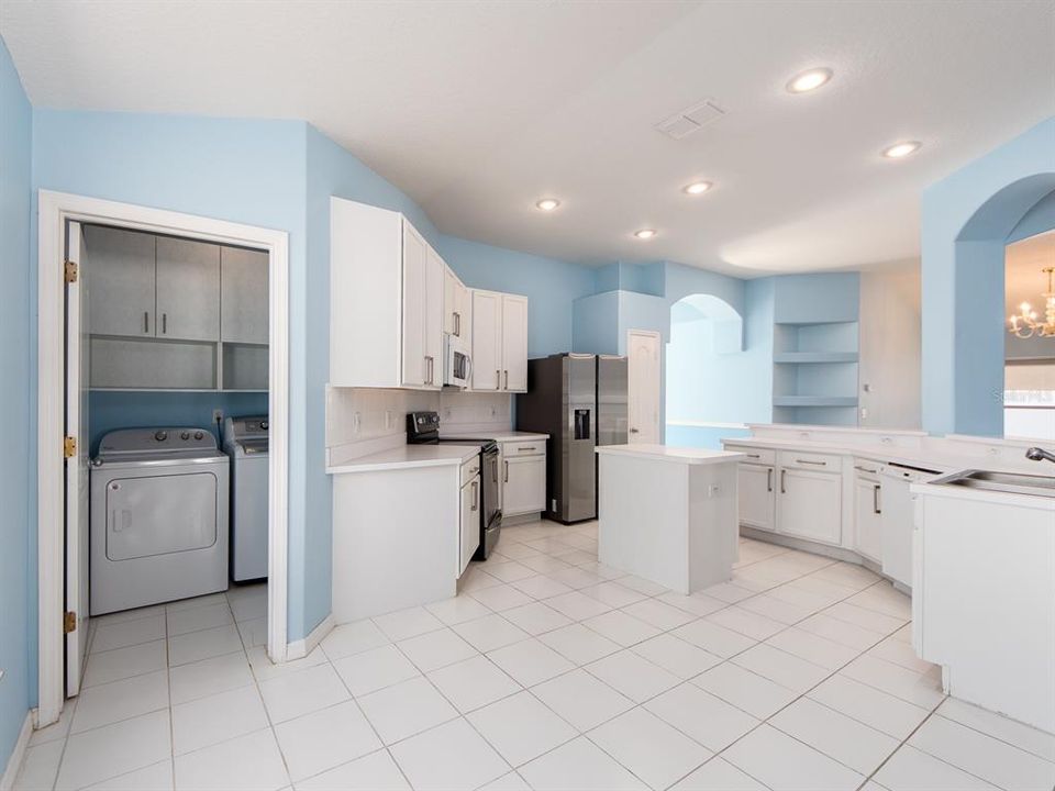 For Sale: $649,000 (3 beds, 2 baths, 1720 Square Feet)