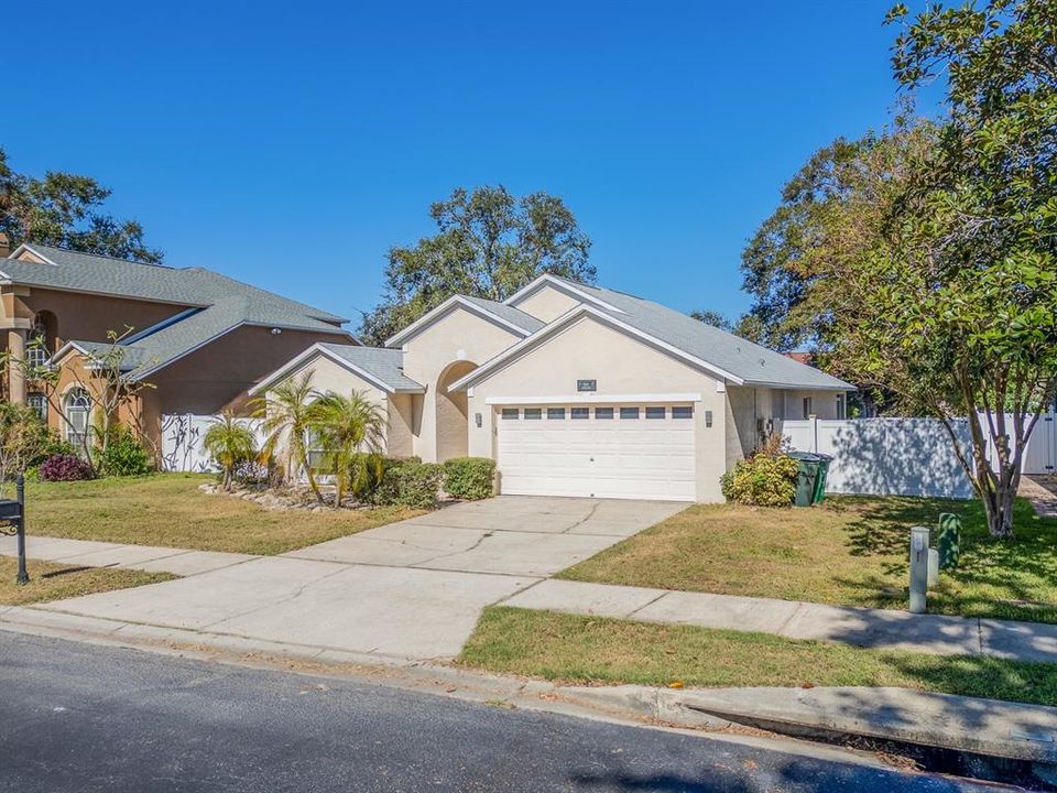 For Sale: $649,000 (3 beds, 2 baths, 1720 Square Feet)