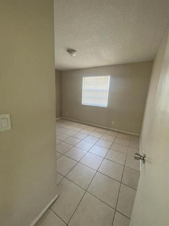 For Rent: $1,150 (2 beds, 1 baths, 777 Square Feet)