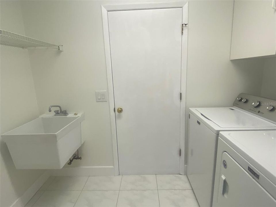 For Sale: $359,000 (2 beds, 2 baths, 1762 Square Feet)